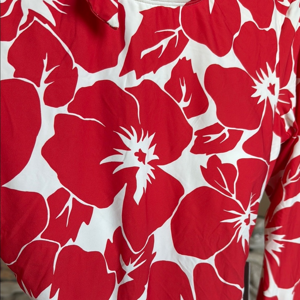 Vince Camuto Red Floral Rash guard Swim 🌺 - Picture 7 of 7